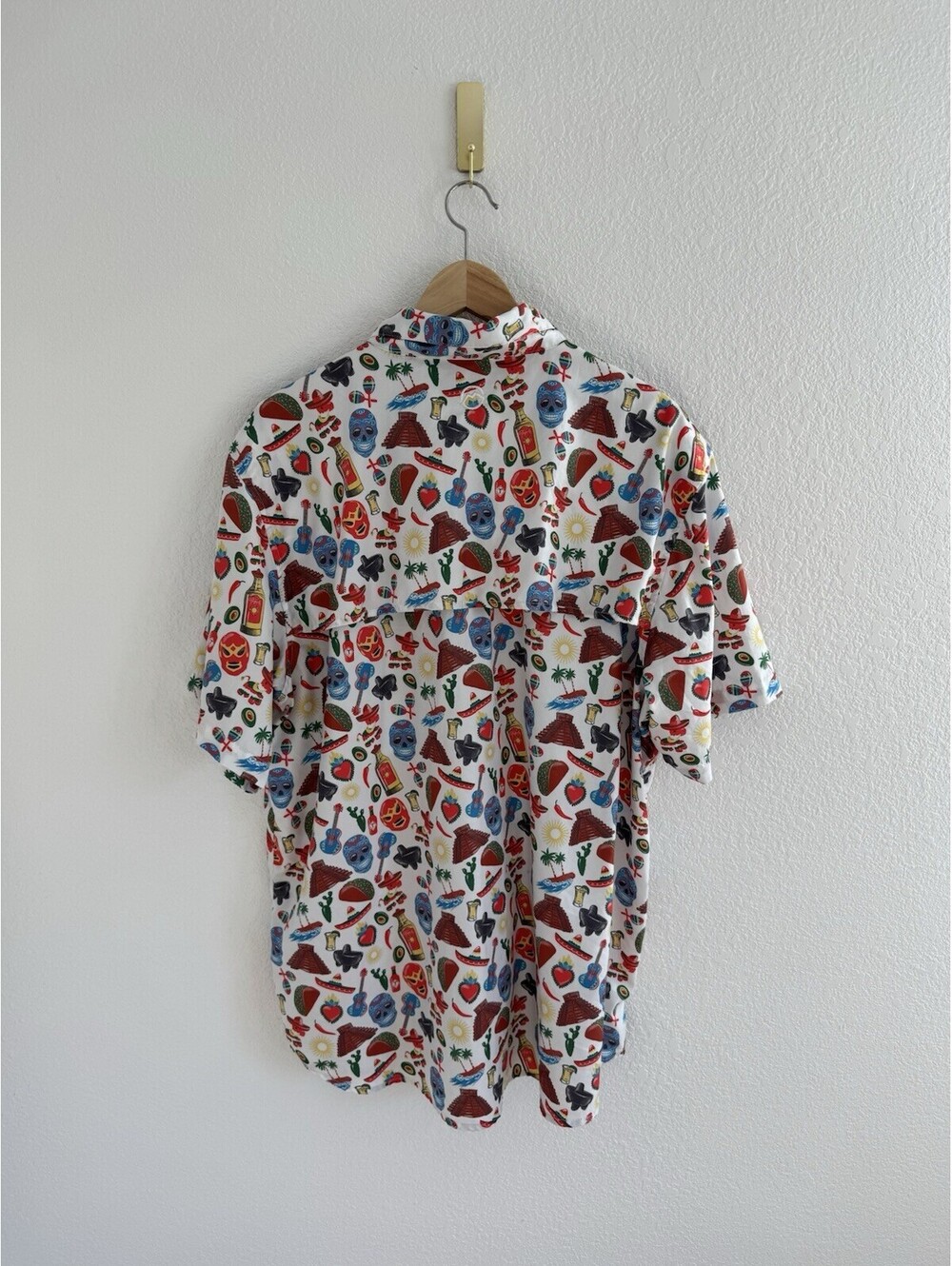 Magellan Fishing Shirt Men's Sz XL Sugar Skull All Over Print Dia De Los Muertos